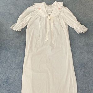 Vintage White Sleeping Lounge Gown